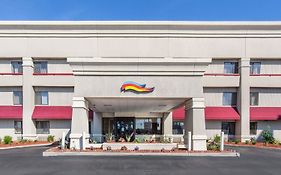 Baymont By Wyndham Detroit/Roseville